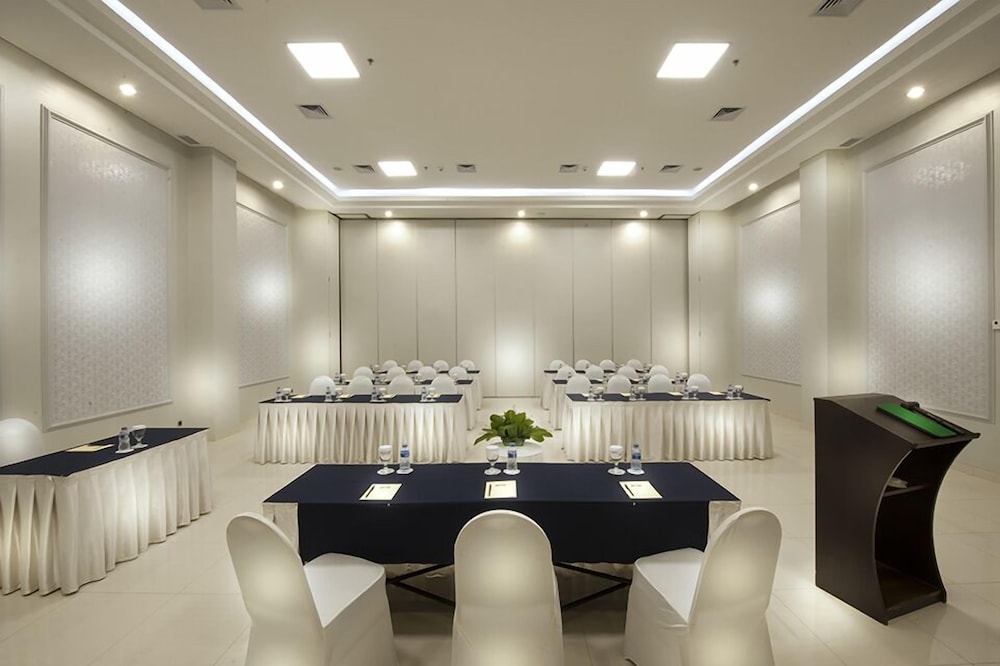 Permata Hotel 35/45