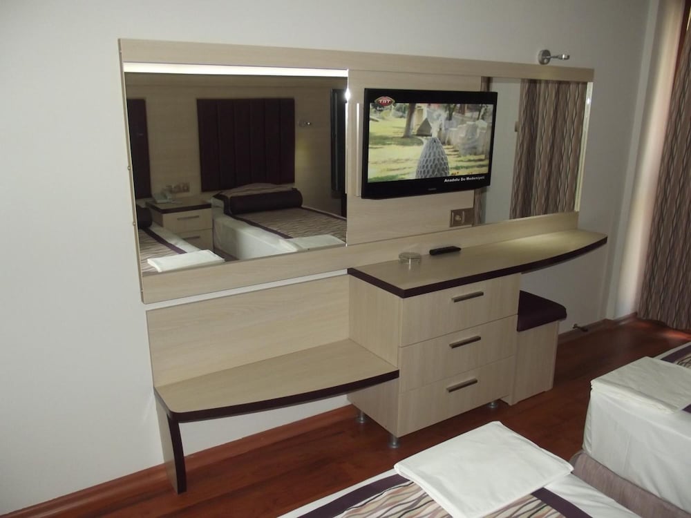 Hotel Bronze 14/45
