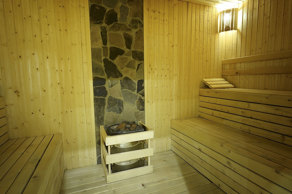 Hotel and SPA Crystal 19/50