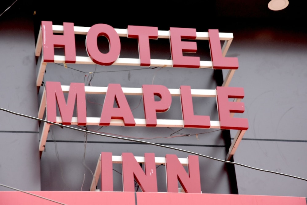 Oyo 9193 Hotel Maple 2/20