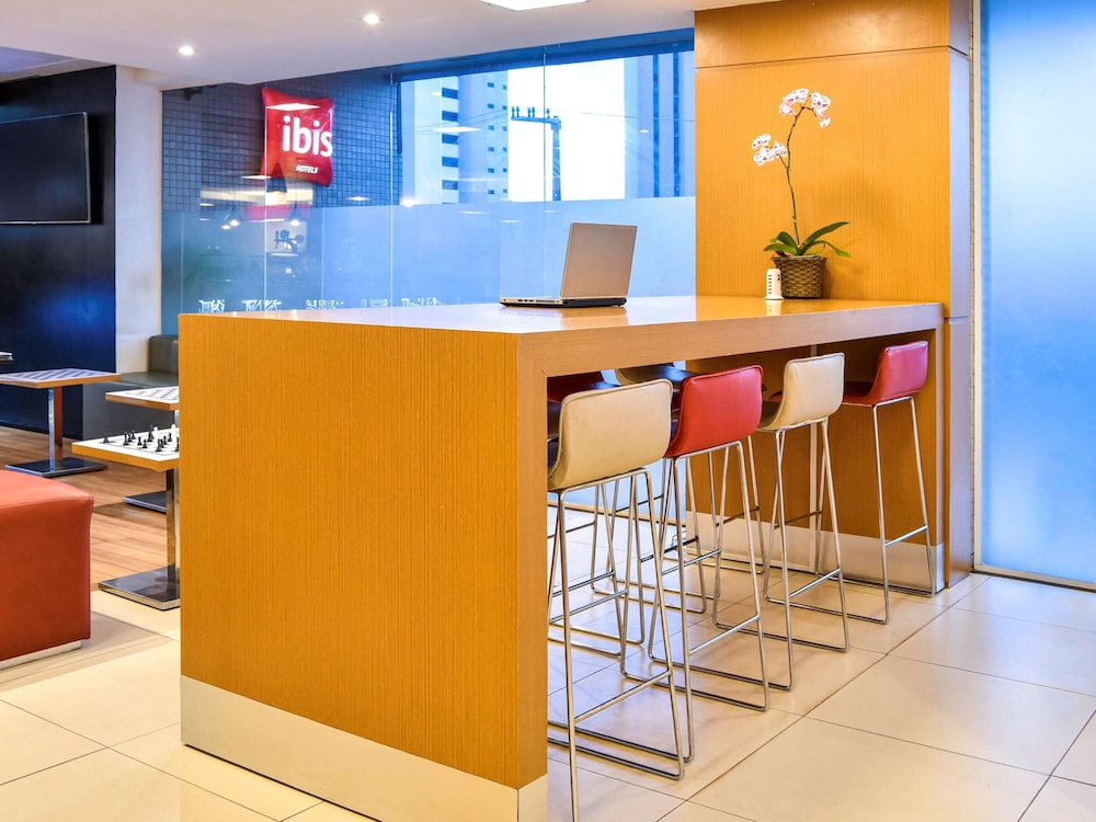 Ibis Sao Luis 10/64