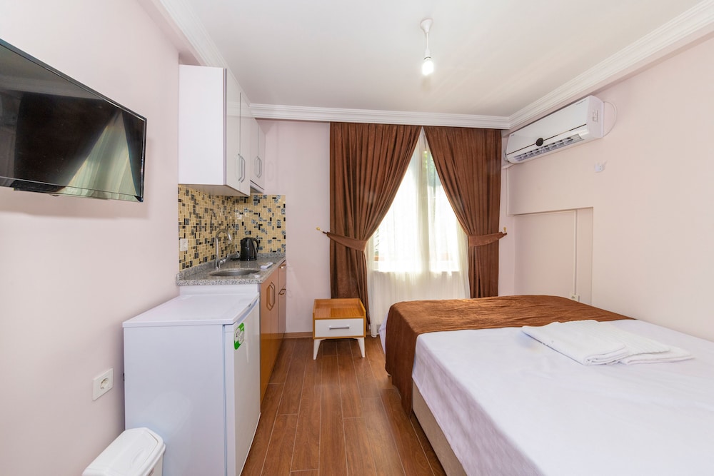 Tavra Hotel 16/34