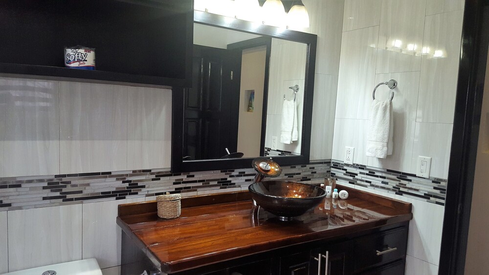 Tres Cocos Resort 55/67