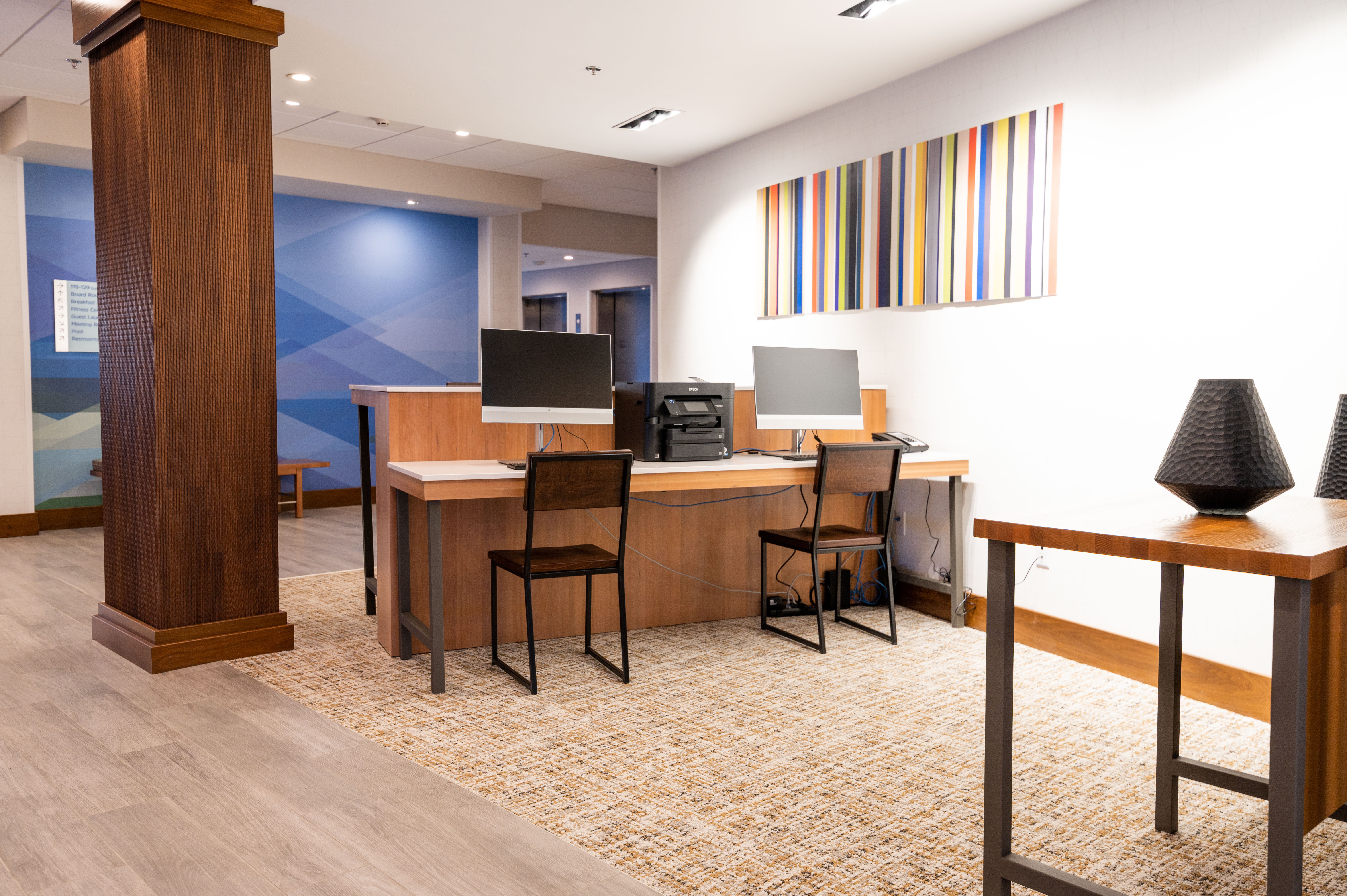 Holiday Inn Express And Suites Dayton East Beavercreek 39/46
