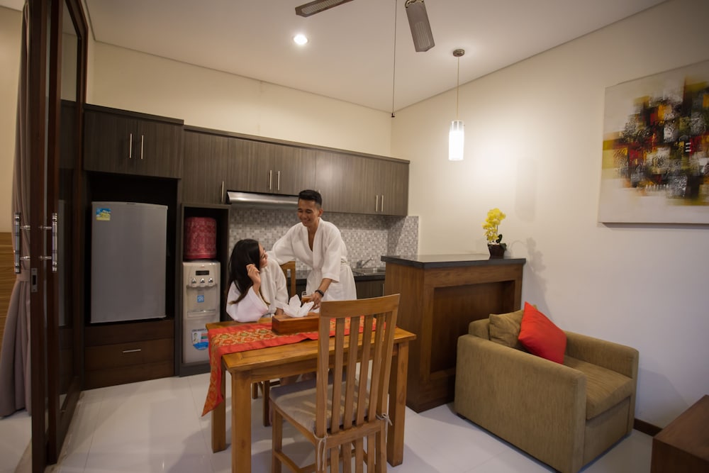 Aishwarya Exclusive Villas 8/50