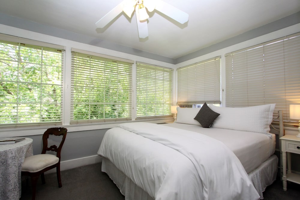 Napa Inn 12/50