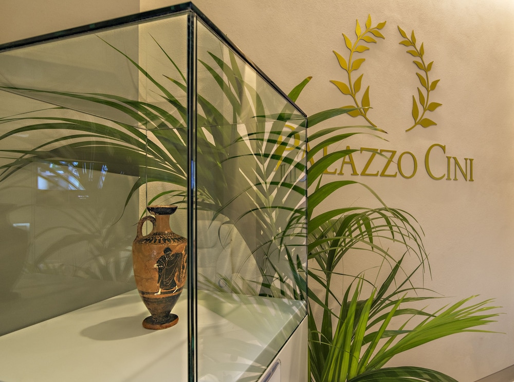 Palazzo Cini Luxury Rooms In Pisa 4/50