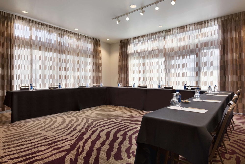 Doubletree By Hilton Hotel Oklahoma City Airport 36/45