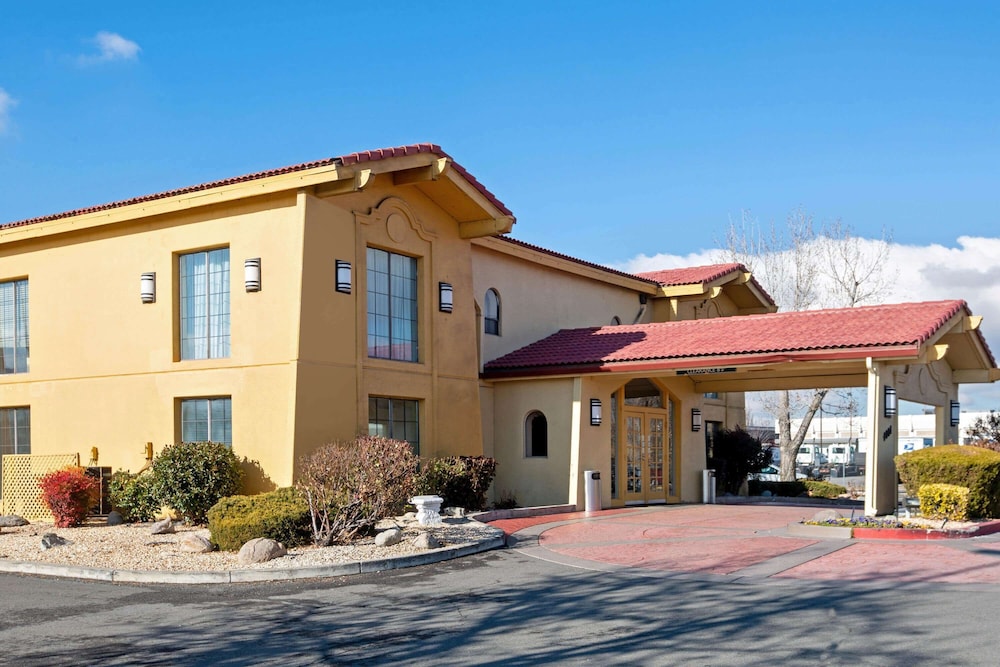 Days Inn by Wyndham Reno 3/47