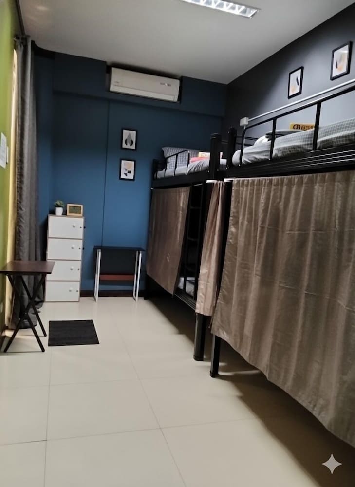 MIXED DORM, 6 BEDS