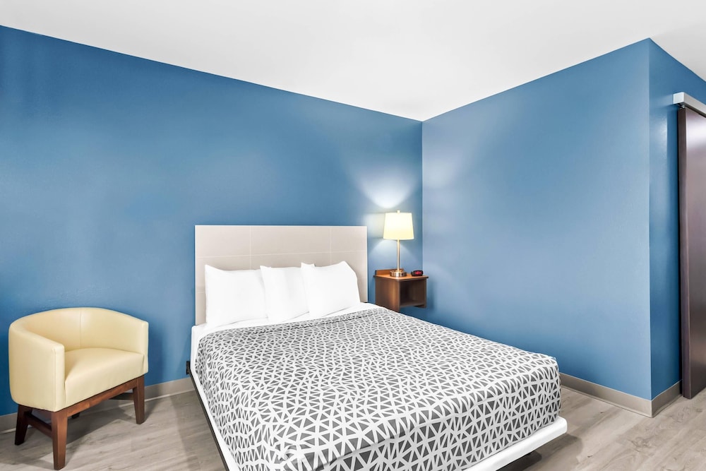 WoodSpring Suites South Houston Hobby 25/48