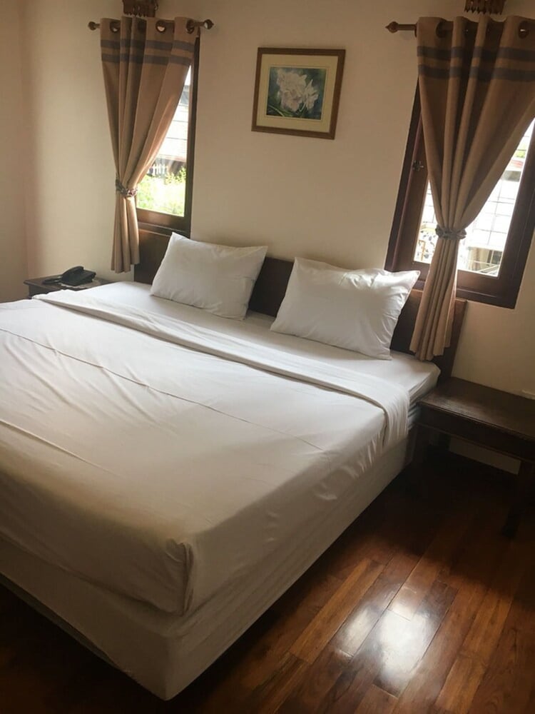Sri-Pat Guesthouse 17/59