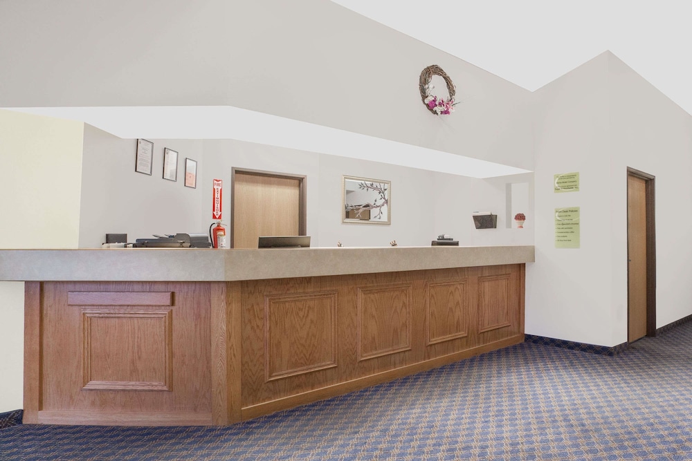 Super 8 By Wyndham Cobleskill Ny 1/29