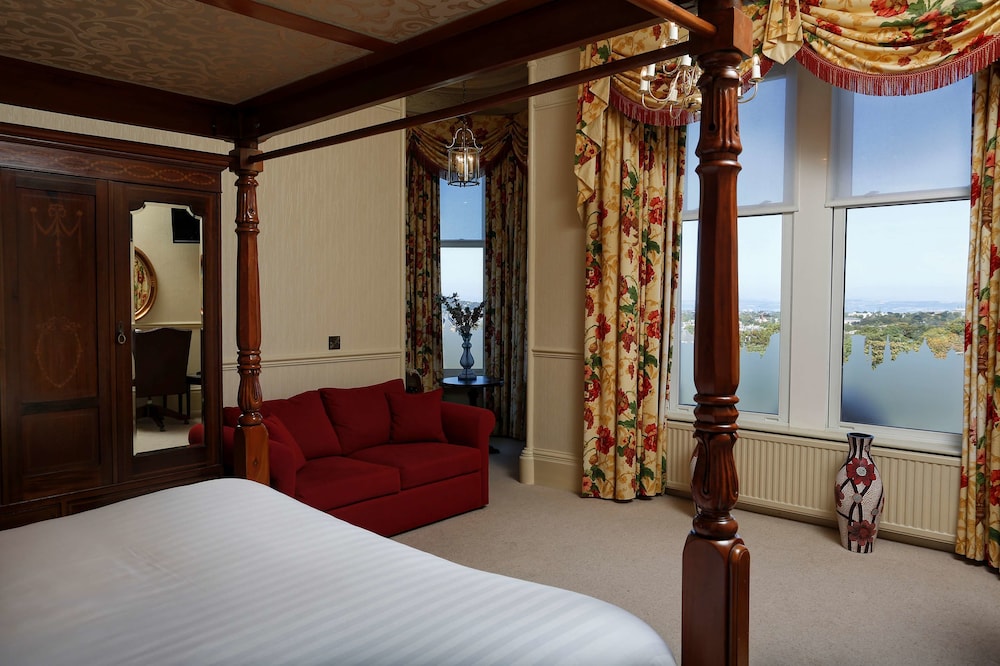 Braid Hills Hotel 18/37