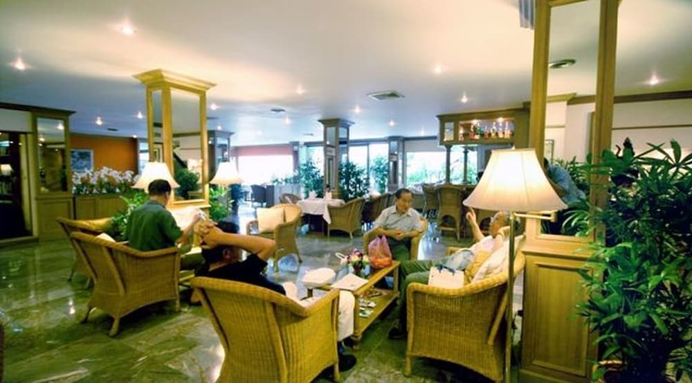 The Tarntawan Hotel Surawong Bangkok 54/60