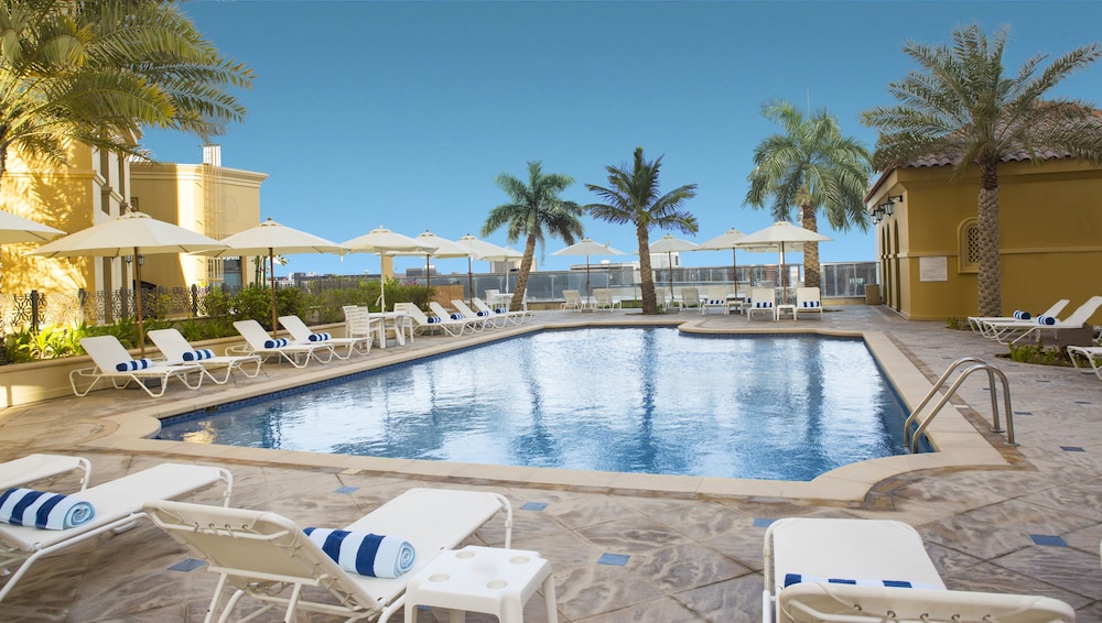 swimming pool spa