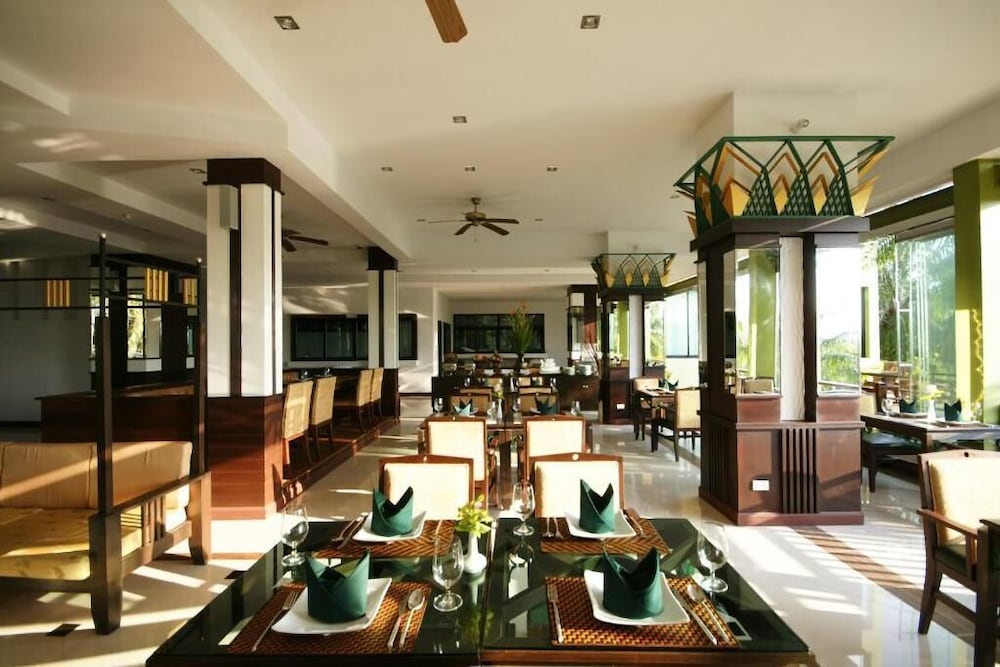 Palm Paradise Resort 32/43