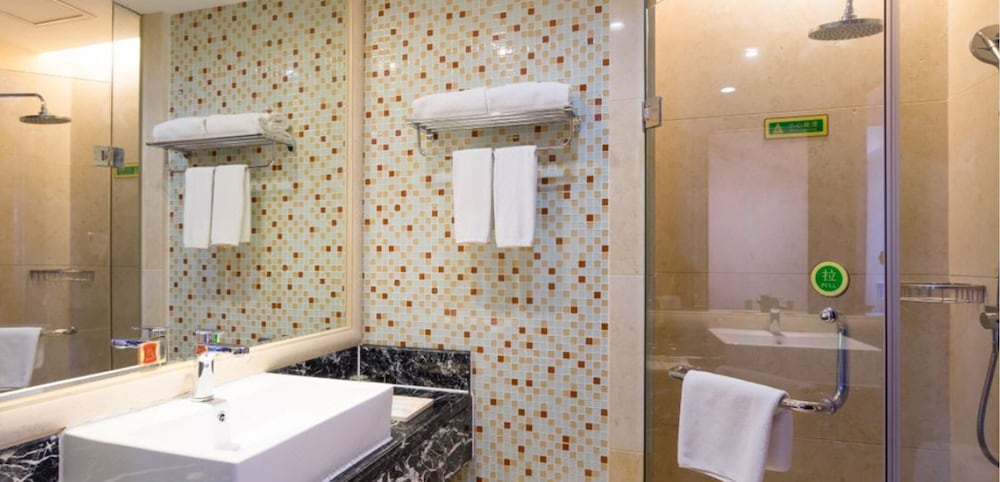 Vienna Hotel Panyu Shiqiao Branch 4/16