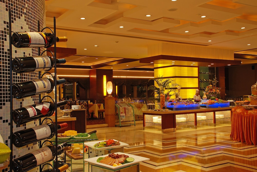 GUANGZHOU NEW CENTURY HOTEL 59/65