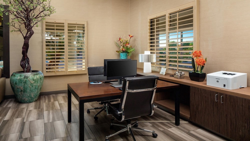 Holiday Inn Phoenix Chandler 57/70