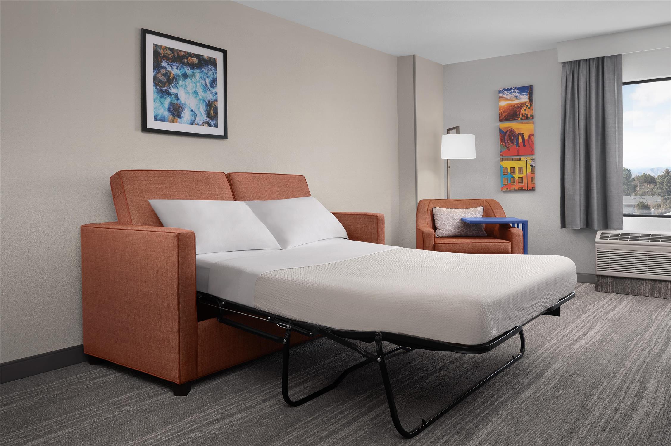 Suite, King Bed, Mountain View, Balcony