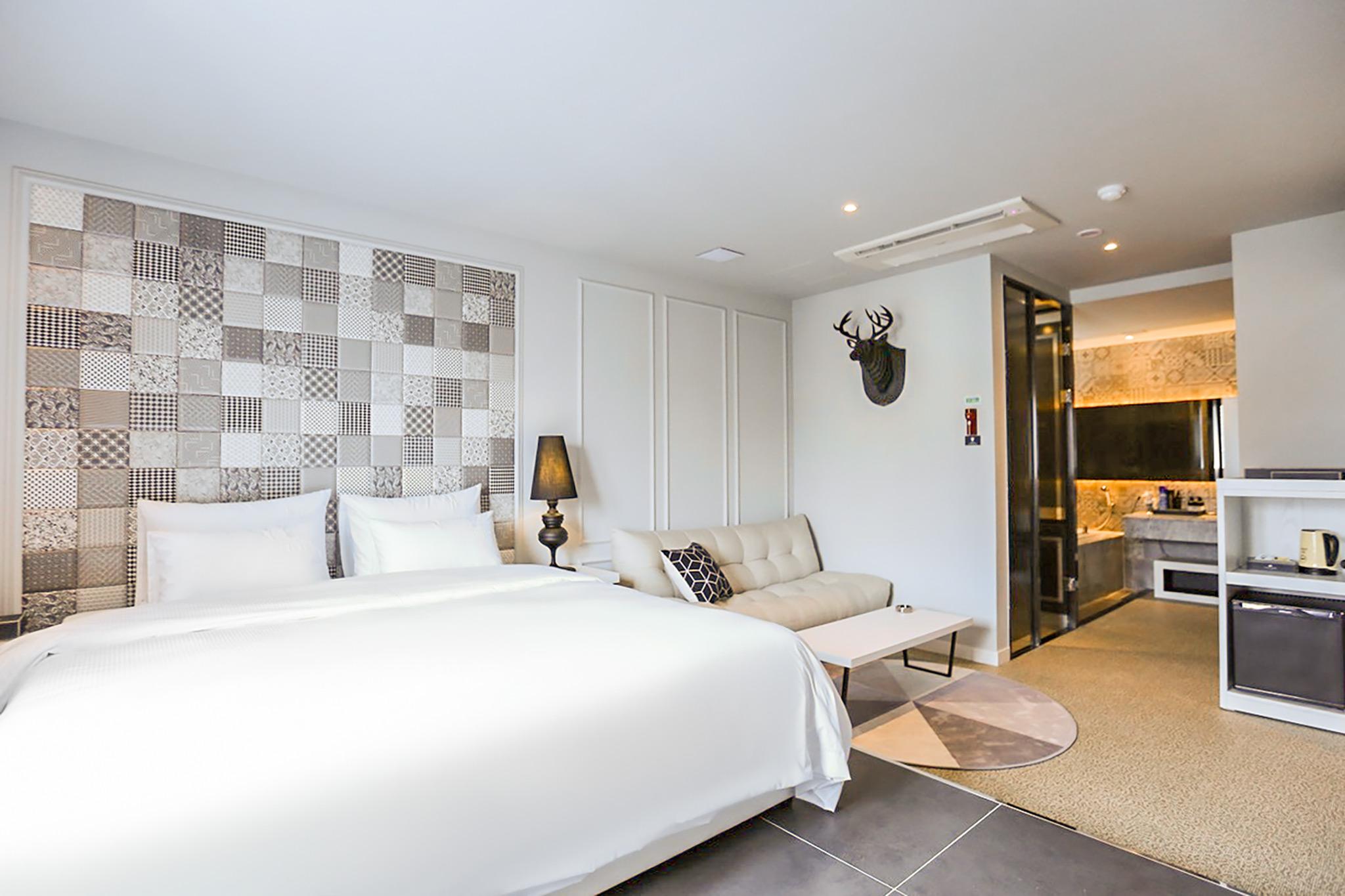 Idea Hotel 18/80