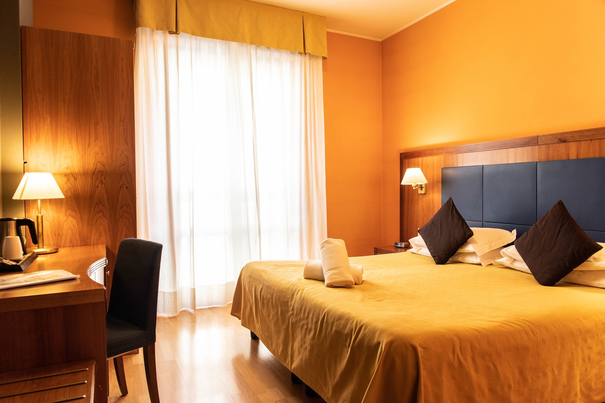 ECONOMY, DOUBLE BED