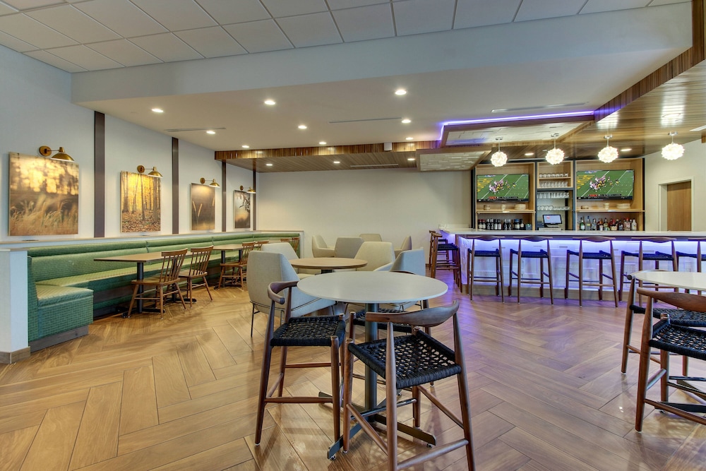 Fairfield Inn And Suites Houston Brookhollow 42/49