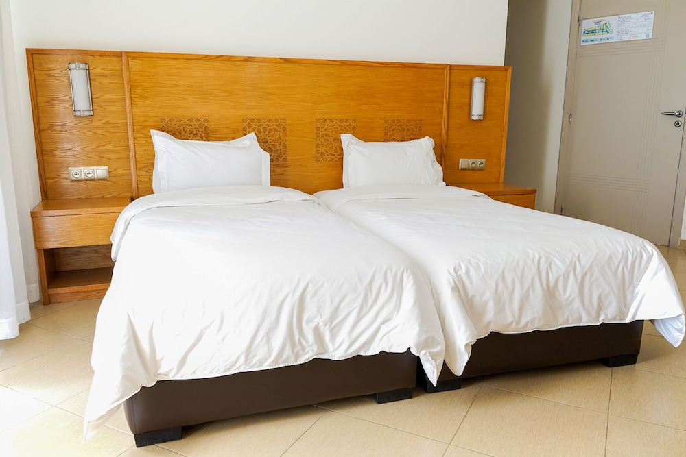 Hotel el Djenina 12/39