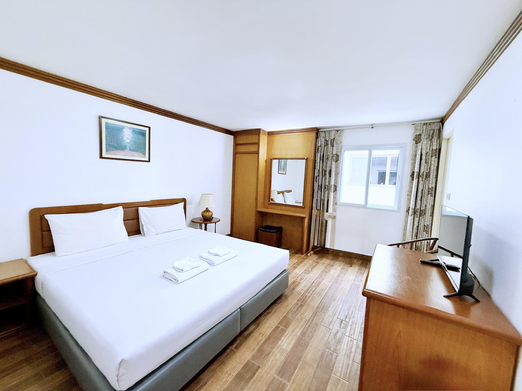 THE PAISIRI HOTEL 26/47