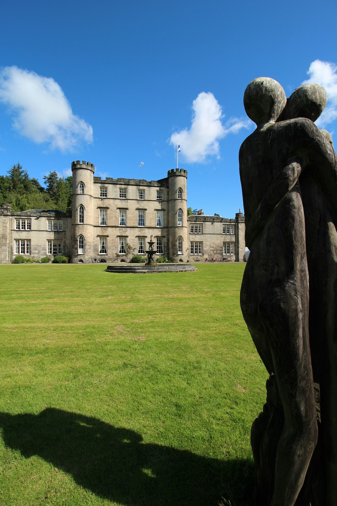 Melville Castle 24/24