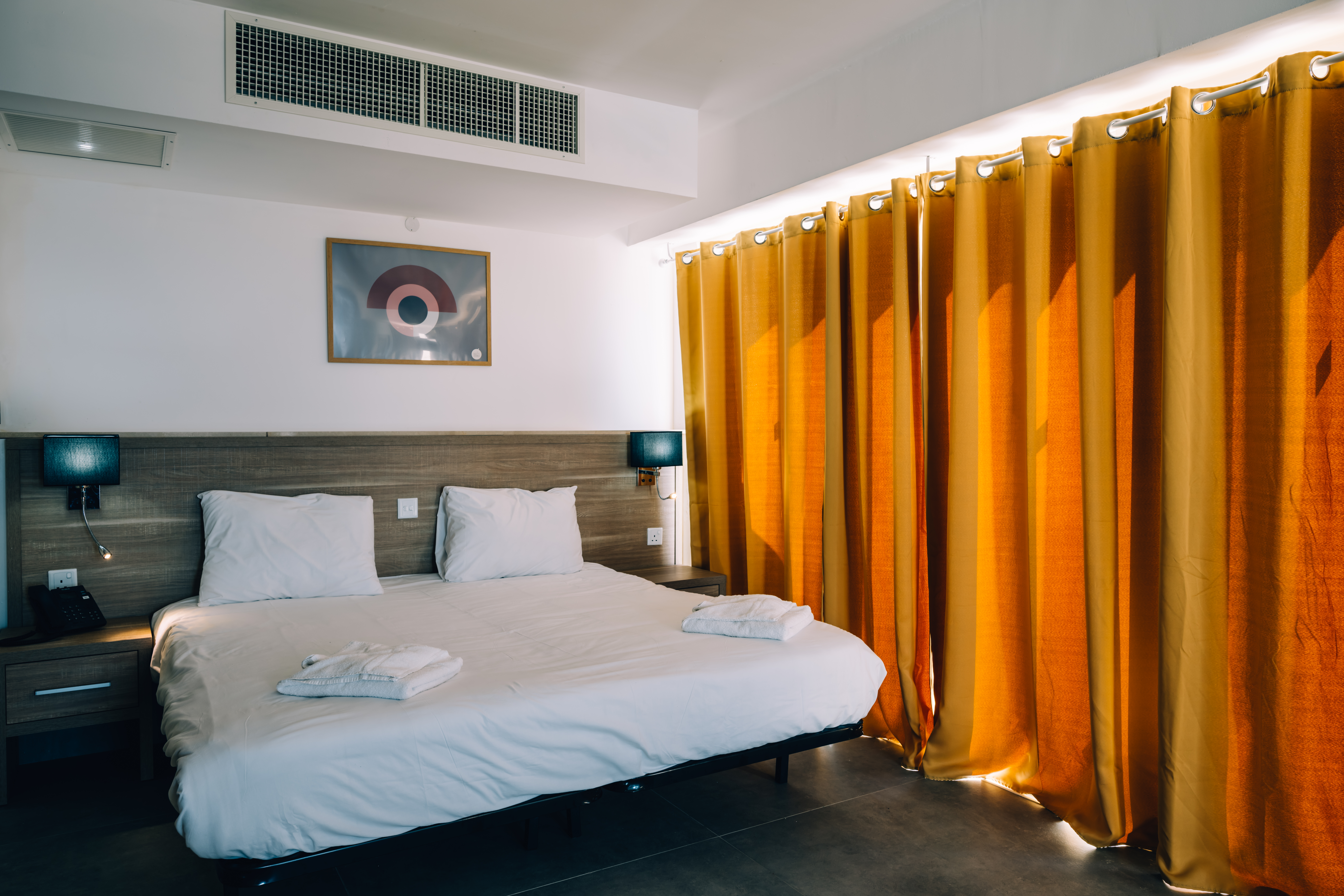 Room, Double or Twin Bed, Lateral Side Sea View