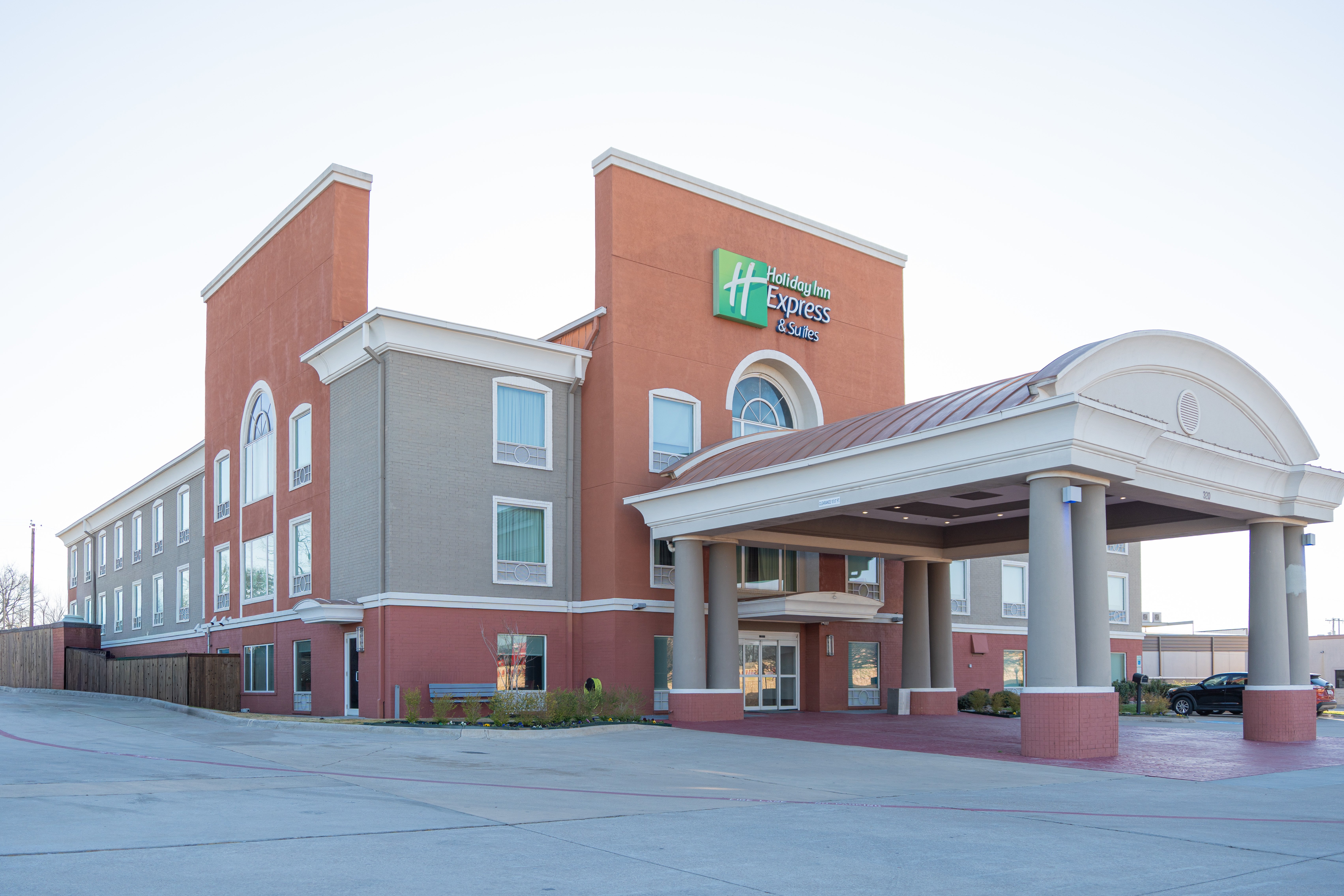 Holiday Inn Express Hotel Suites Gainesville 59/64