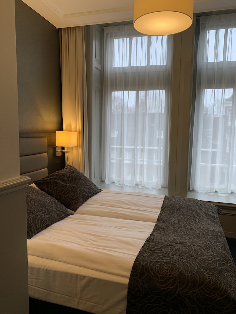 Hotel Clemens 30/56