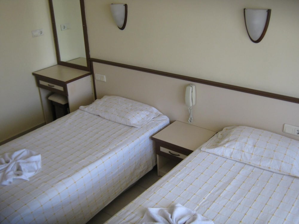OYA APARTMENTS 14/50