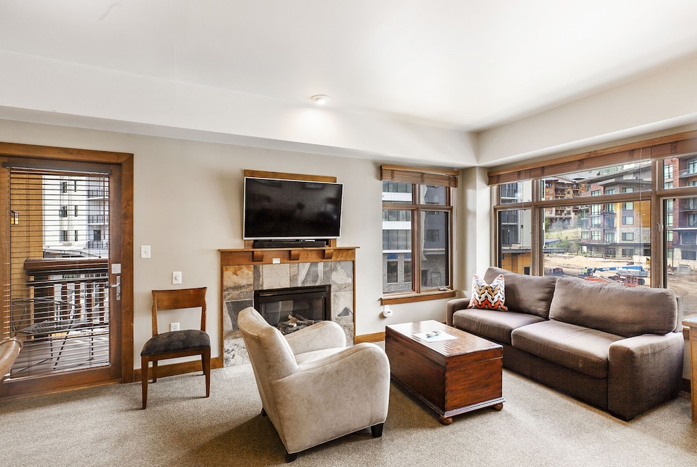 Sundial Lodge by All Seasons Resort Lodging 28/50