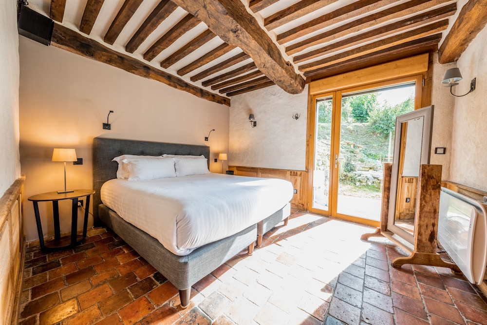 Spa, Suite, King Bed, Sea View