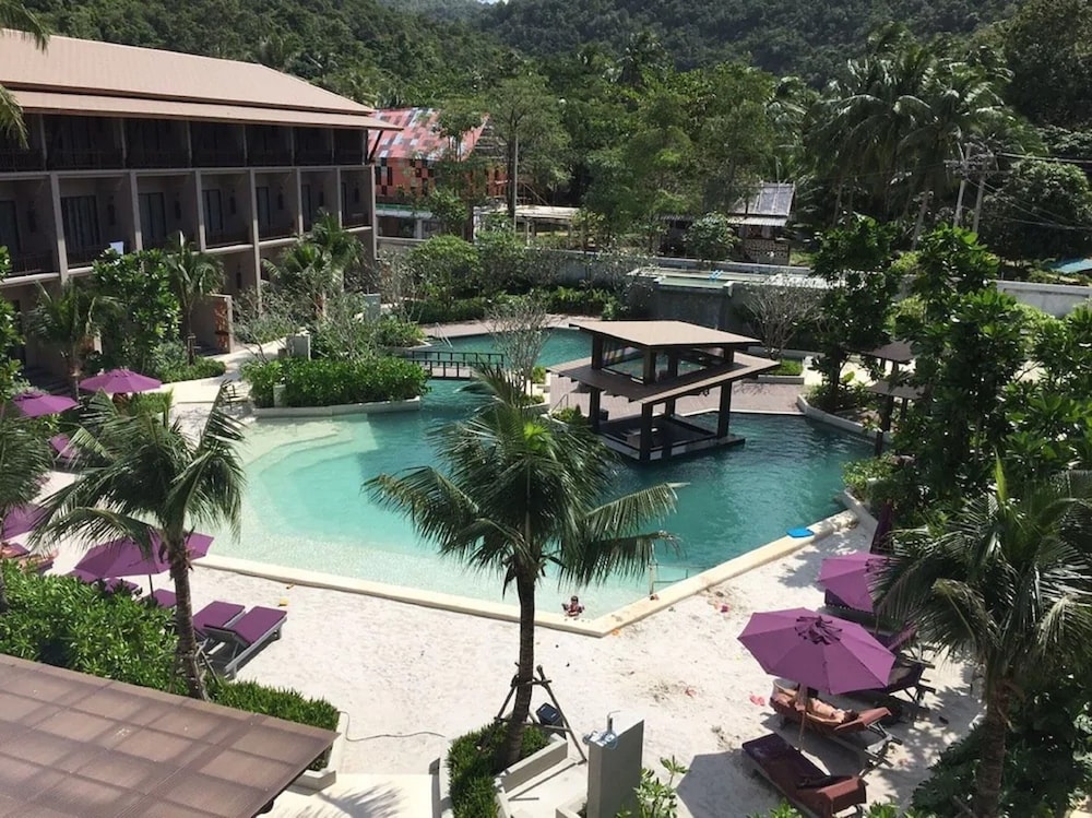 MAEHAAD BAY RESORT in KOH PHA NGAN