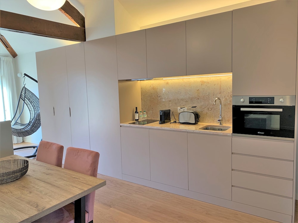 Clerigos Prime Suites by Porto City Hosts 30/50