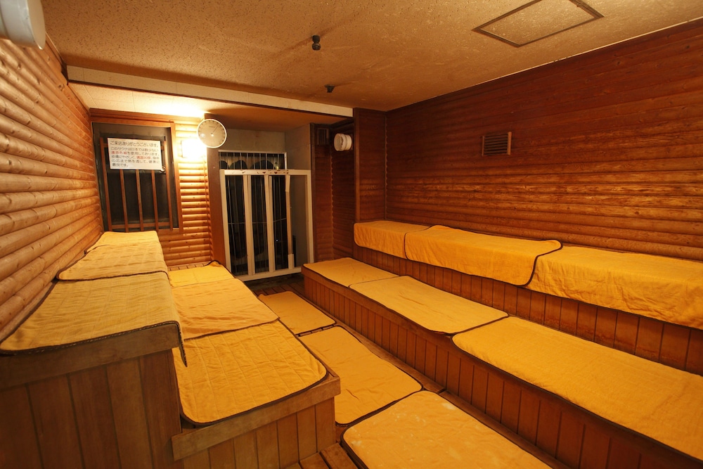 Shinjuku Kuyakushomae Capsule Hotel 25/46