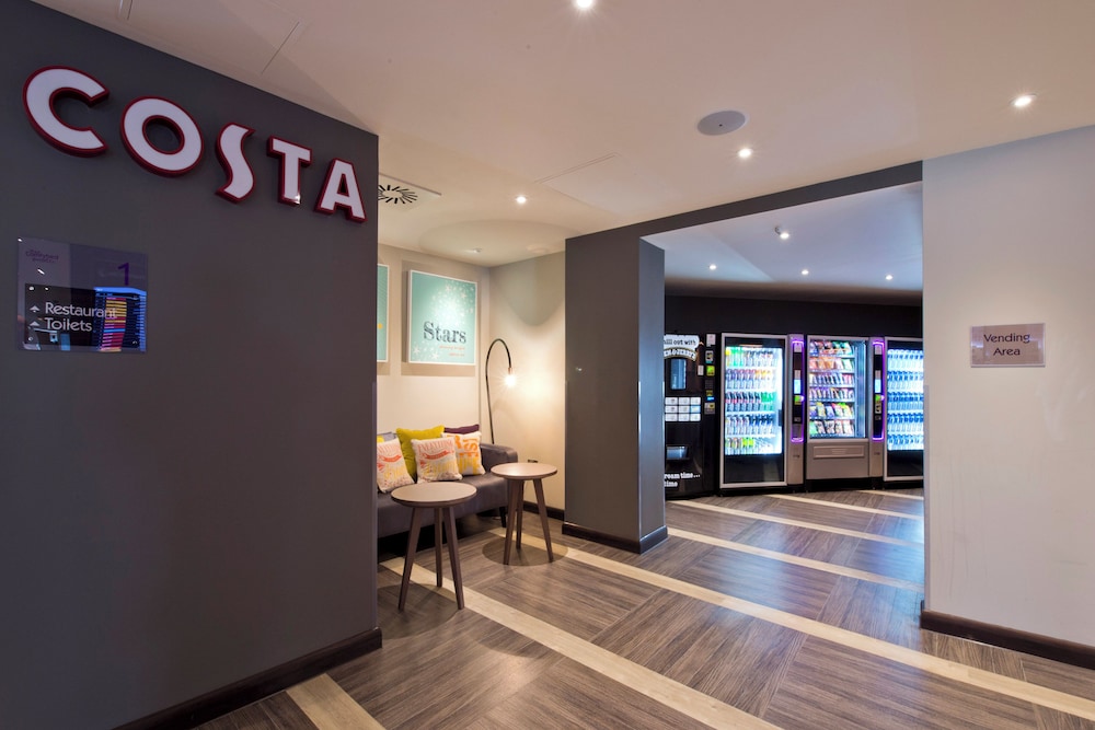 Premier Inn London Heathrow Airport Terminal 4 40/65