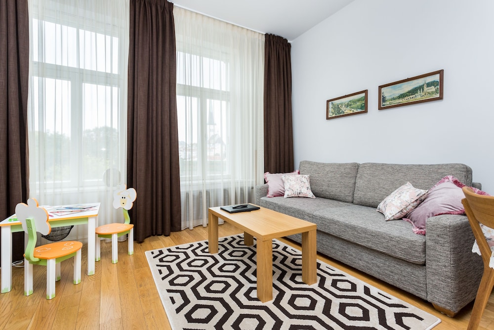 Angleterre Apartments 29/50