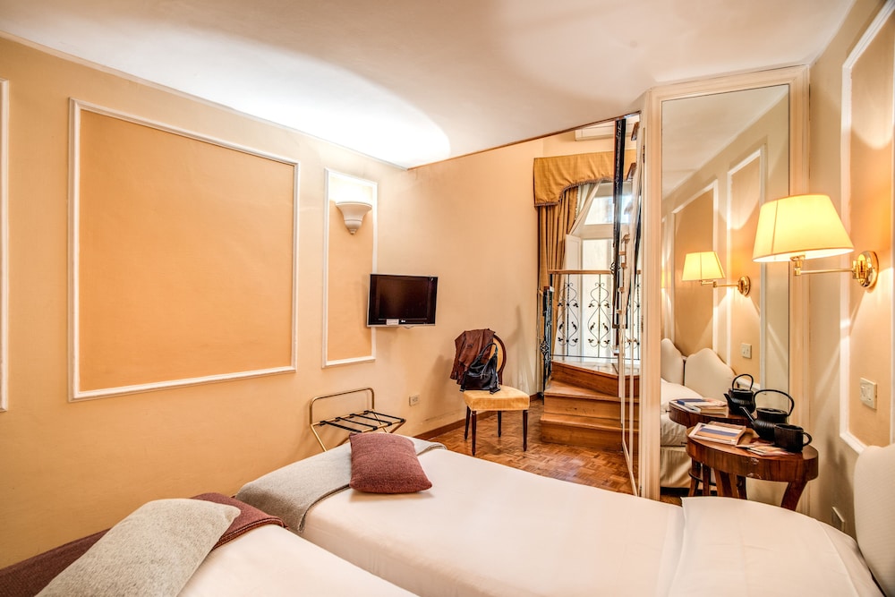 Hotel City Palazzo Dei Cardinali 58/80