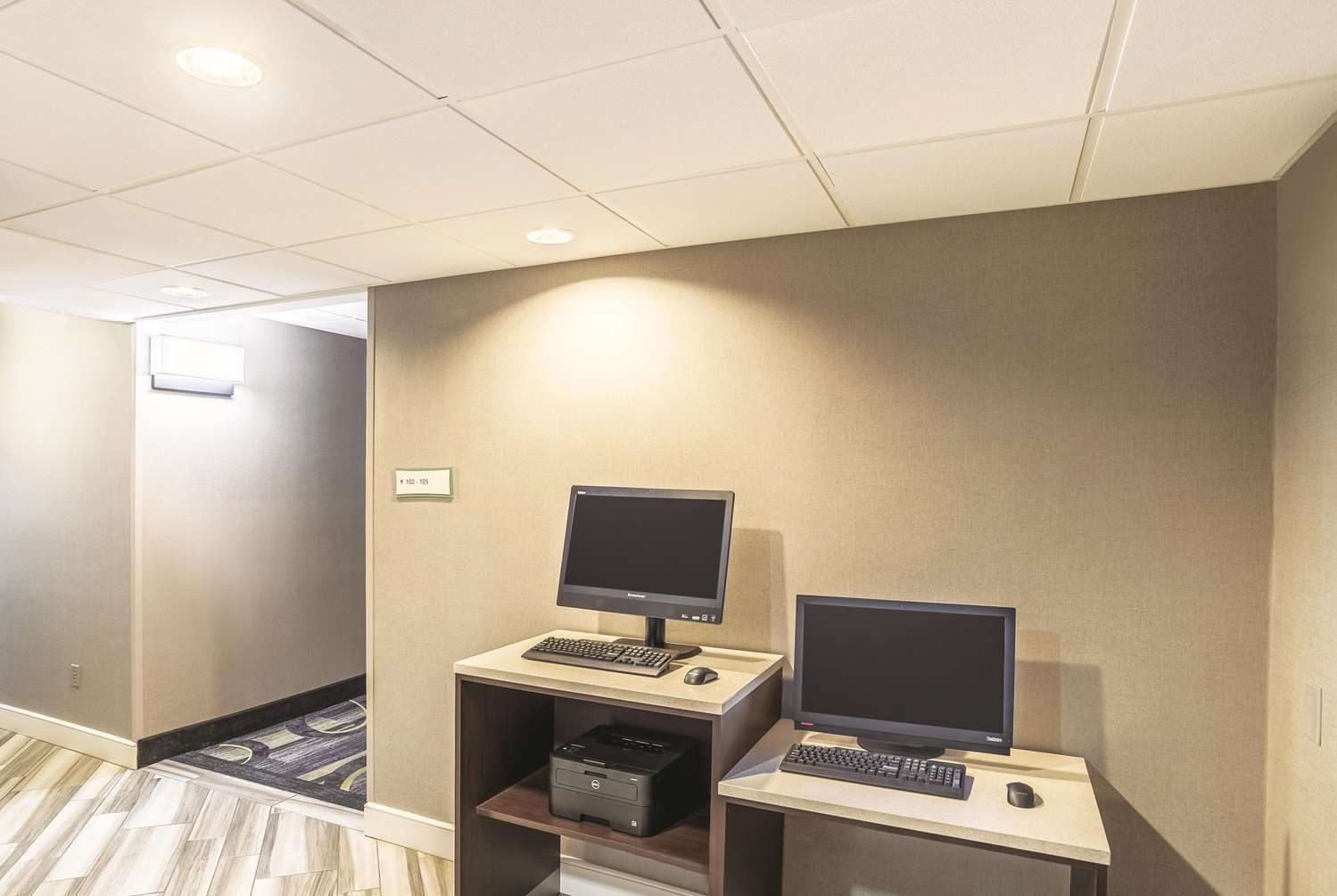 La Quinta Inn & Suites by Wyndham Flagstaff 40/51