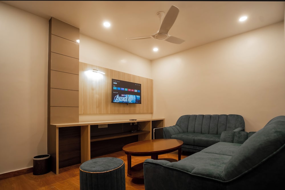 Mastiff Select Medha Plaza, Deoghar 18/30