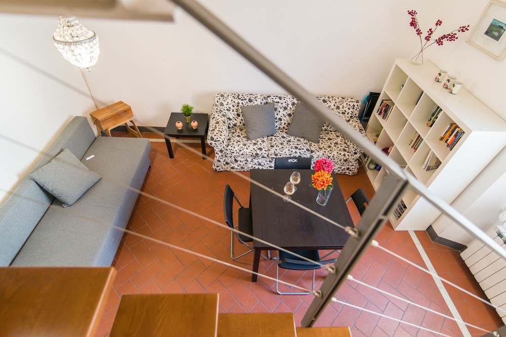Della Scala Modern Apartment 15/24
