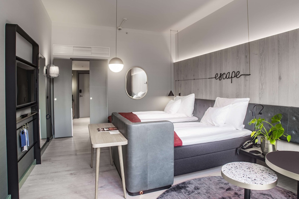 غرفة ديلوكس بسريرين منفصلين بإطلالة على المتنزه لذوي الإعاقة، Hotel Norge By Scandic 5/10