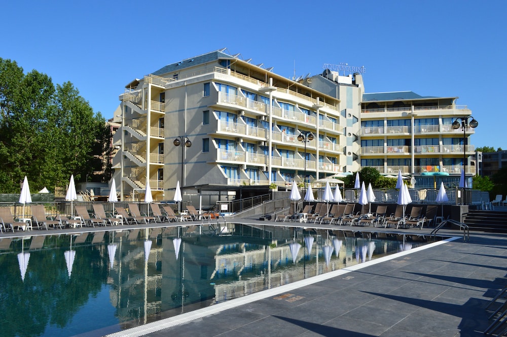 Aquamarine Hotel 9/68