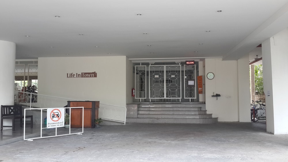 Life In Town Chiangmai 9/27