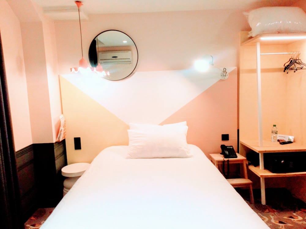 STANDARD, SINGLE BED